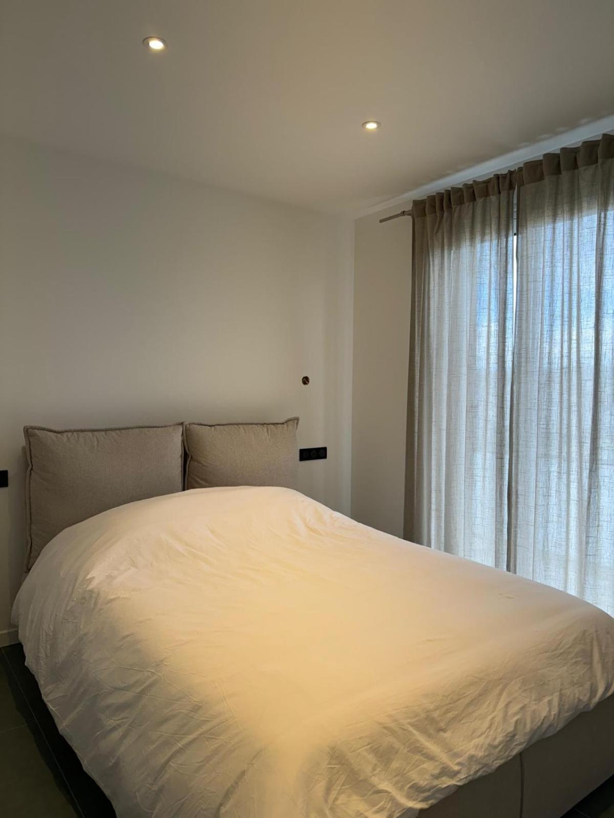 Modern Green & White - Apartments T3 60M2 Annecy - Parking Prive - Wifi - Netflix Екстериор снимка